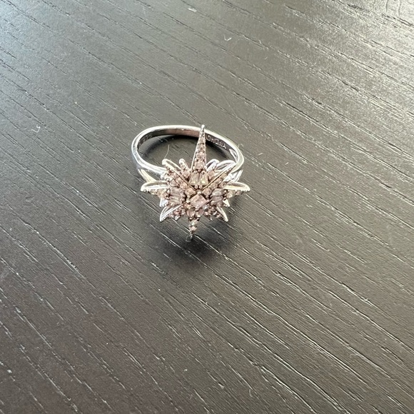 Gorgeous Diamond Star Ring - Picture 2 of 5